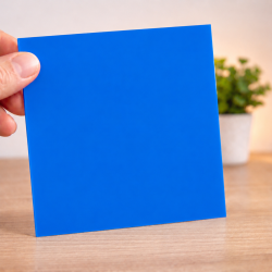 Plexiglass bleu